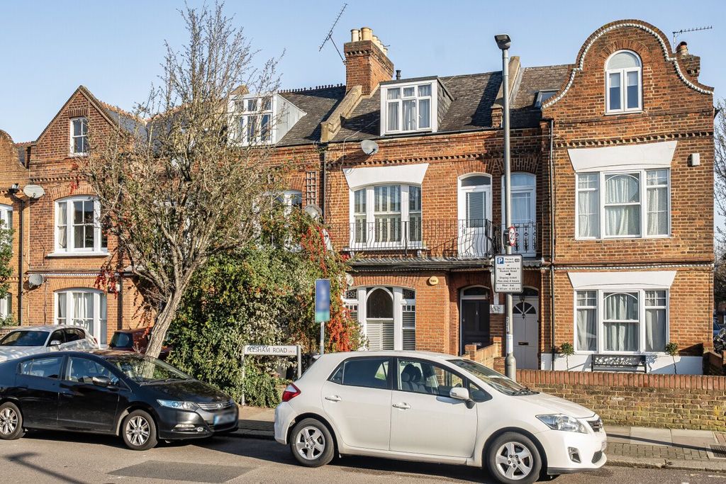 Property photo 2 of 13 Picture No. 08