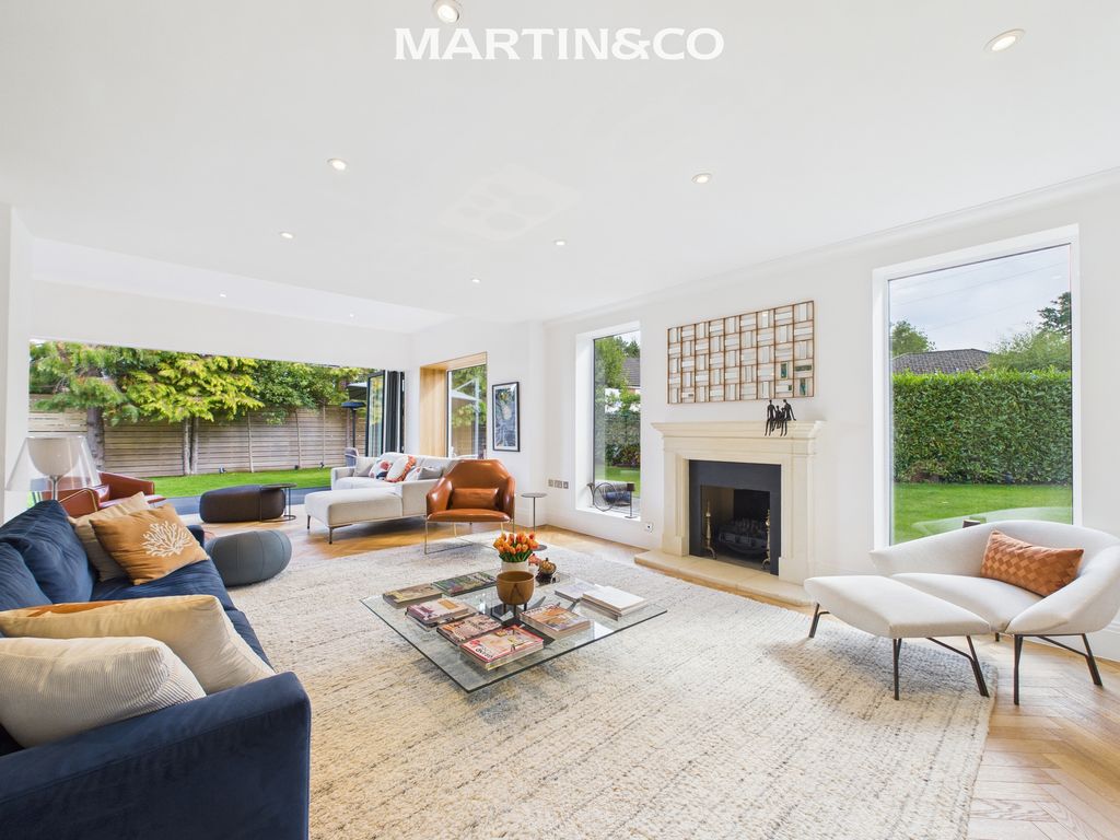 Property photo 2 of 45