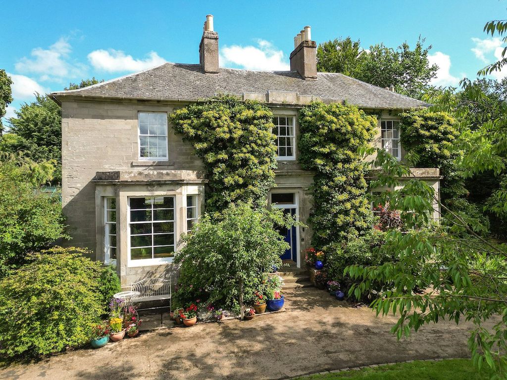 Property photo 2 of 96 Haymount