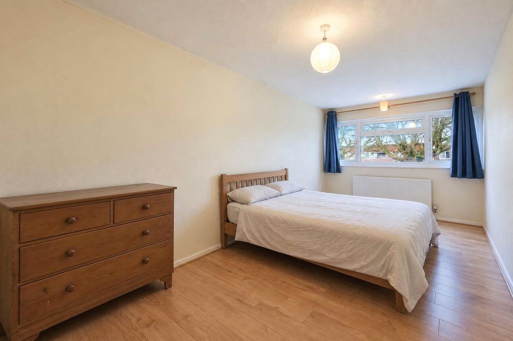 Property photo 3 of 6 Picture No. 06
