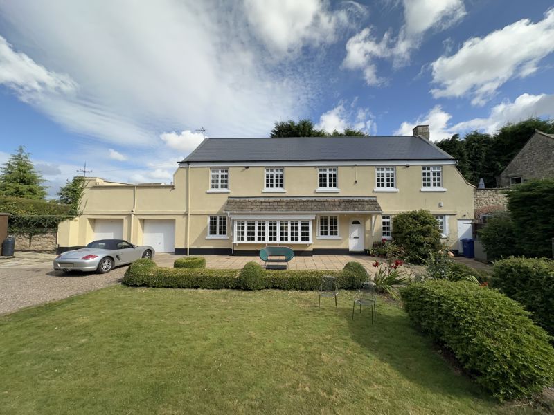 Property photo 3 of 40 Photo 39