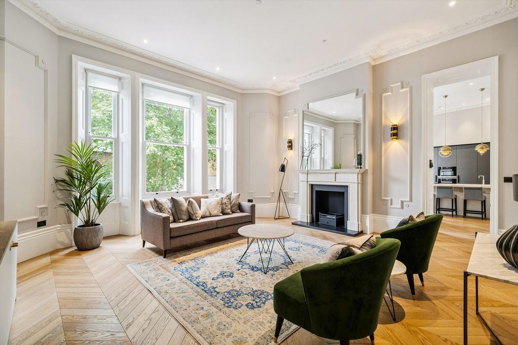 Property photo 1 of 18 Image