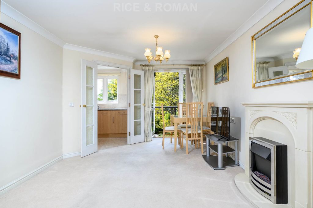 Property photo 2 of 13
