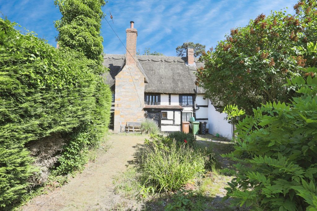 Property photo 2 of 17