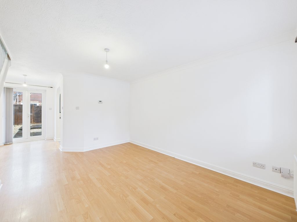 Property photo 3 of 9 Cam03519G0-Pr0398-Still006