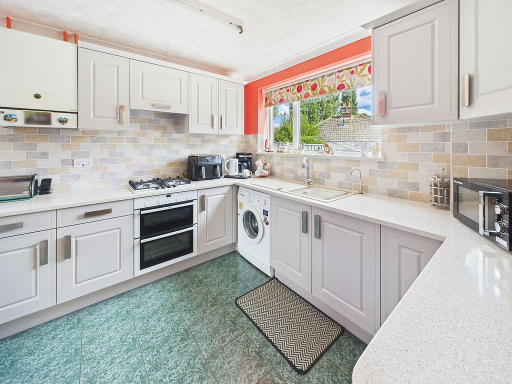 Property photo 3 of 20