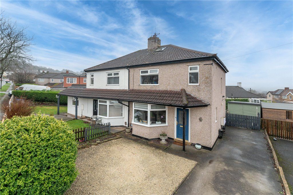 Property photo 1 of 25 Nab Wood Drive