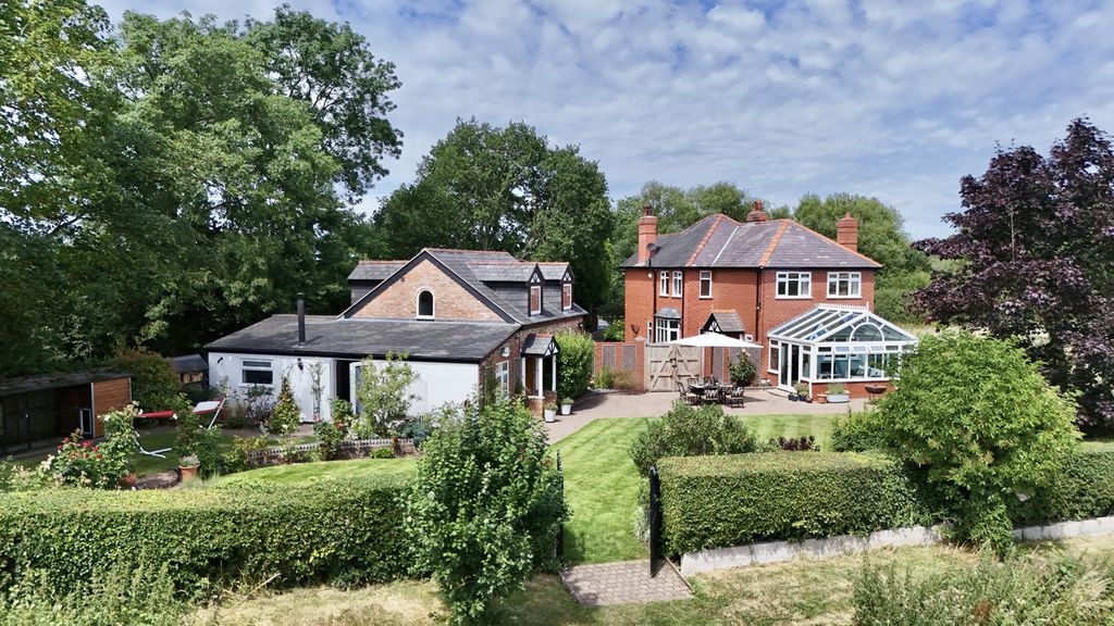 Property photo 1 of 50