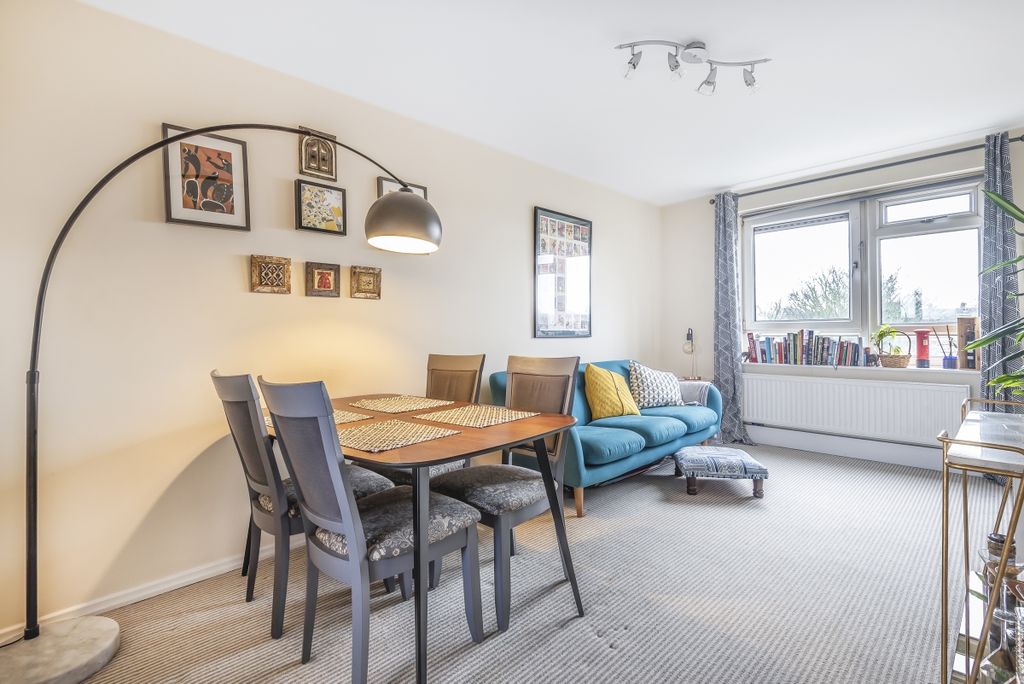 Property photo 2 of 7 2