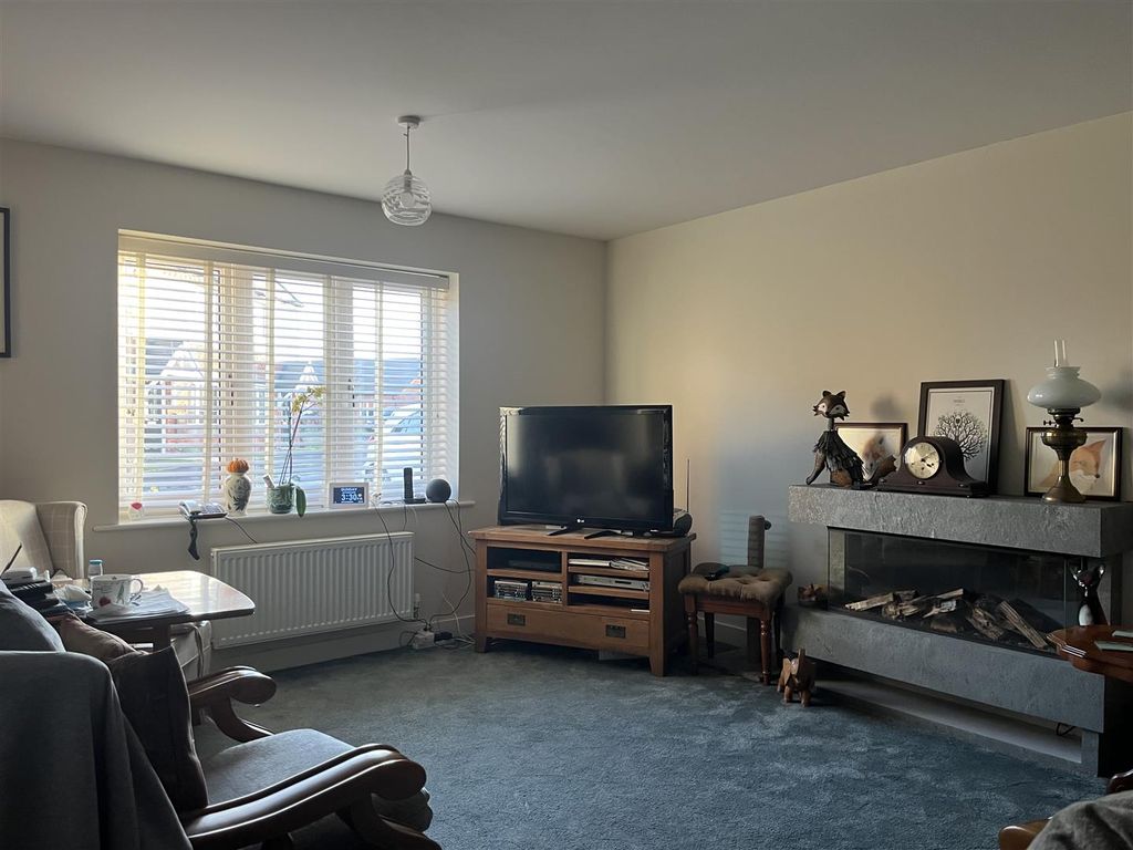 Property photo 3 of 13 Image1 (9).Jpeg