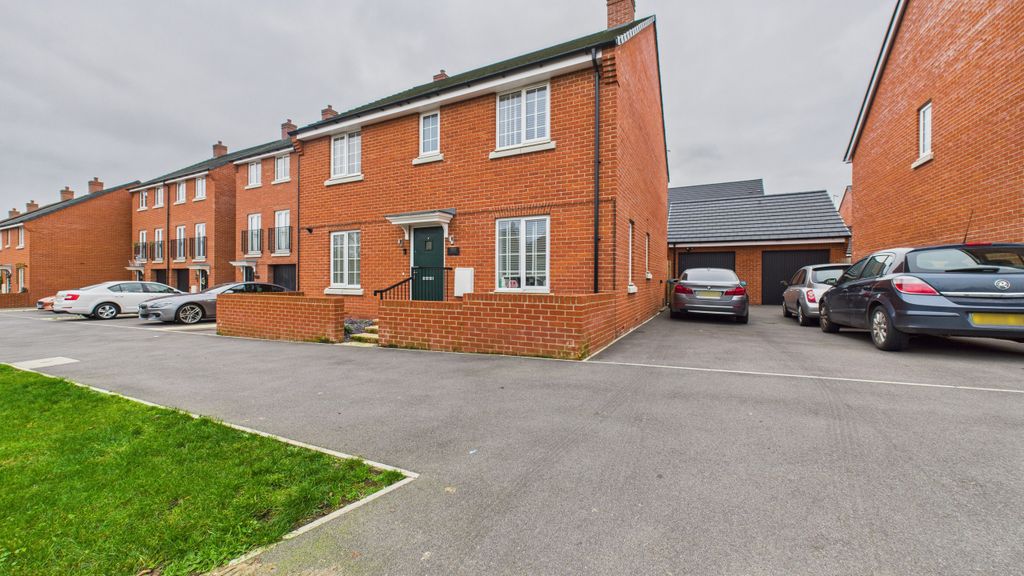Property photo 1 of 20 3B82019A88E4493Ebb10d7Bdb8F8Df3F_100_Cam04968G0-Pr0085-Still020