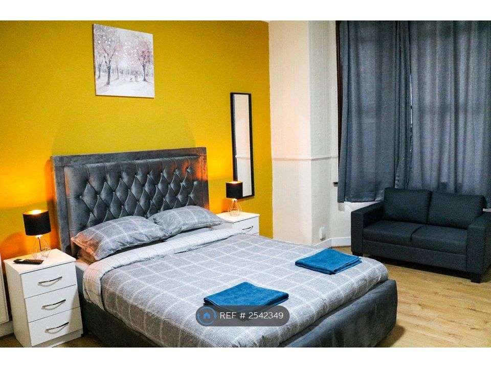 Property photo 1 of 35