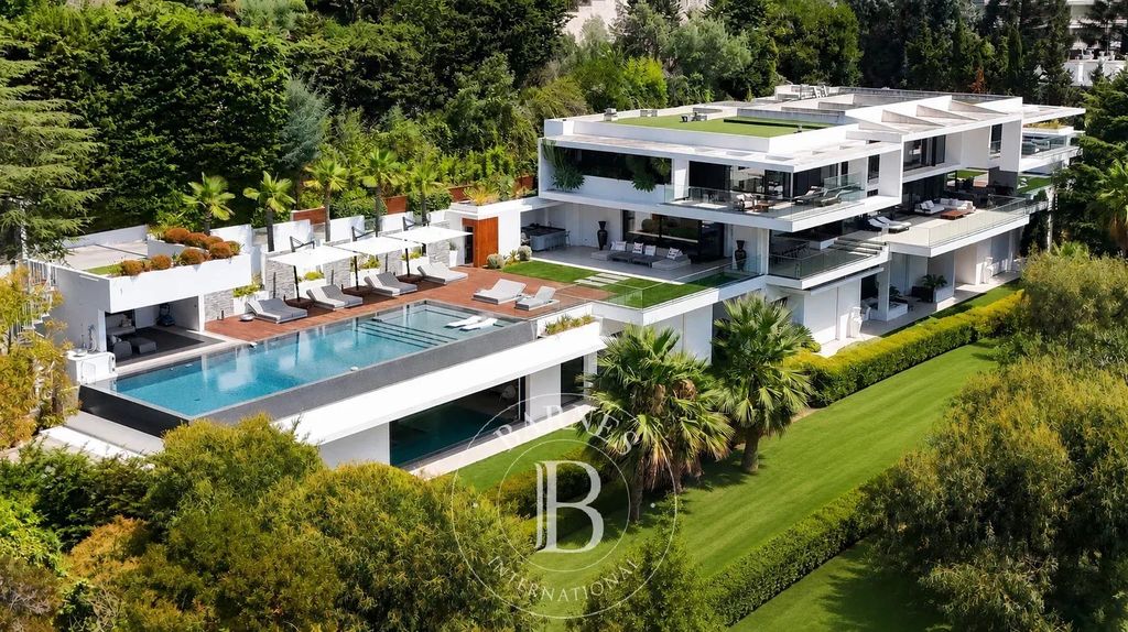 Property photo 1 of 31 Cannes, California - Contemporary Villa With Panoramic Ocean Views - 8 Bedrooms