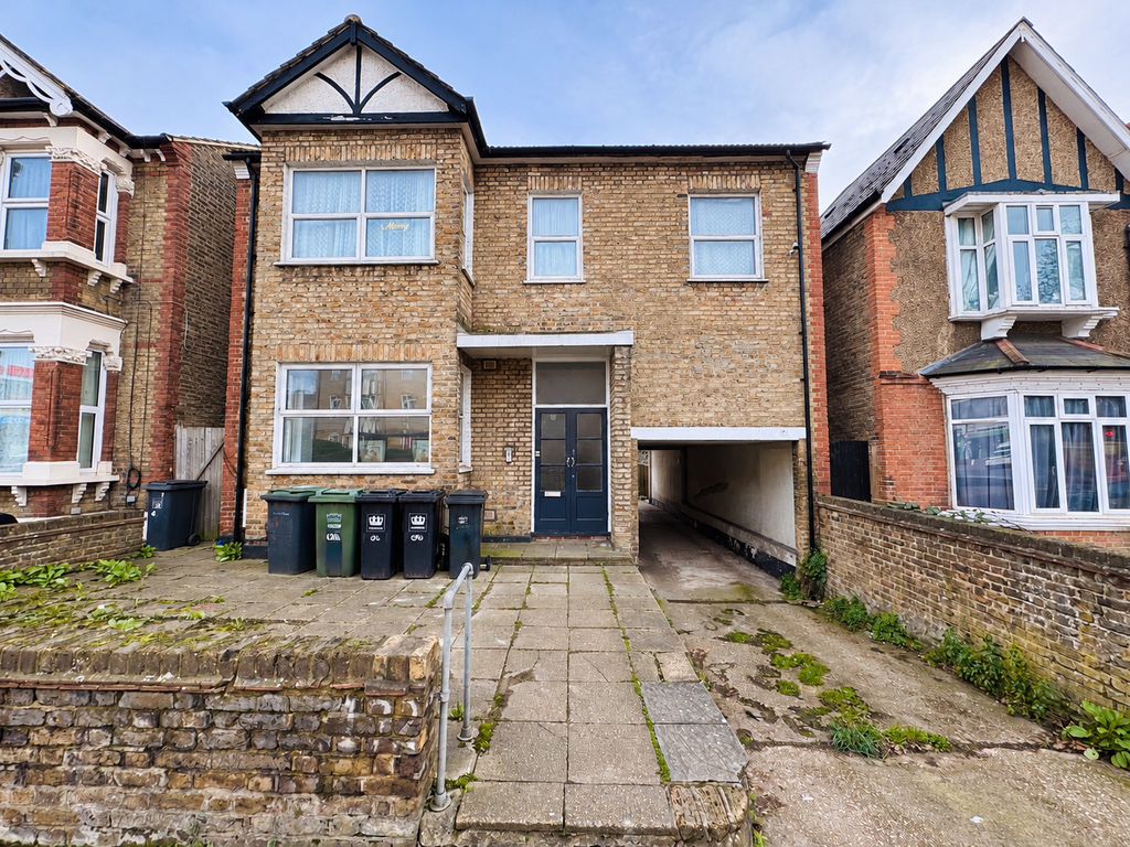 Property photo 1 of 12