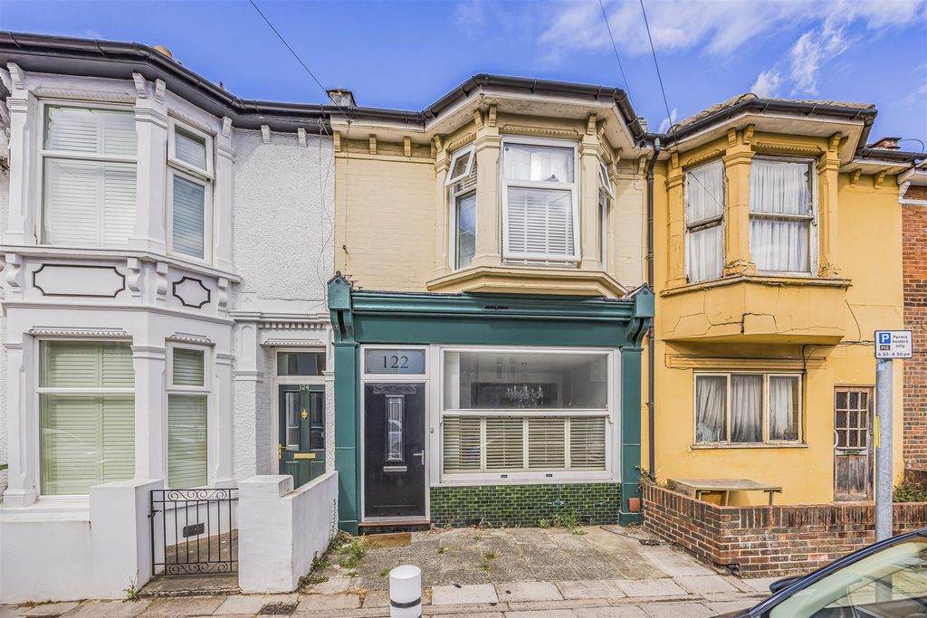 Property photo 1 of 14 122 Haslemere Road, Southsea-Porticomarketing-Sold