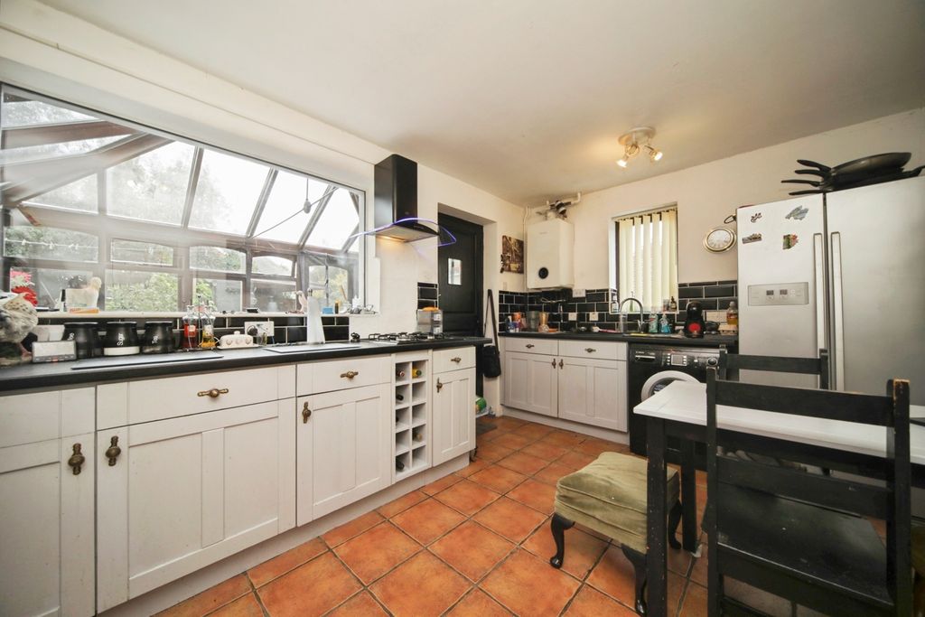 Property photo 2 of 19 Pbox-Img.Jpg