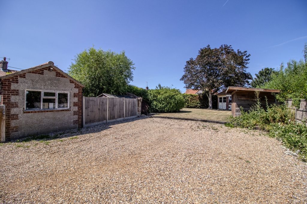 Property photo 3 of 26 4497726