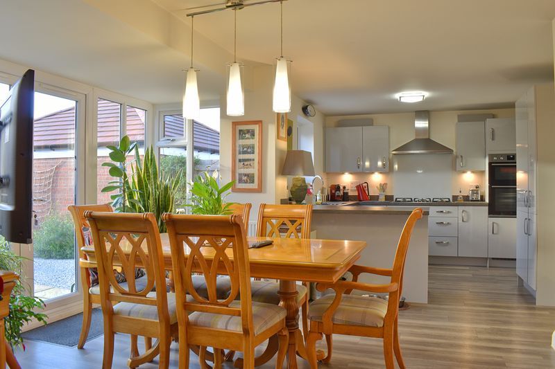 Property photo 2 of 17 Photo 5