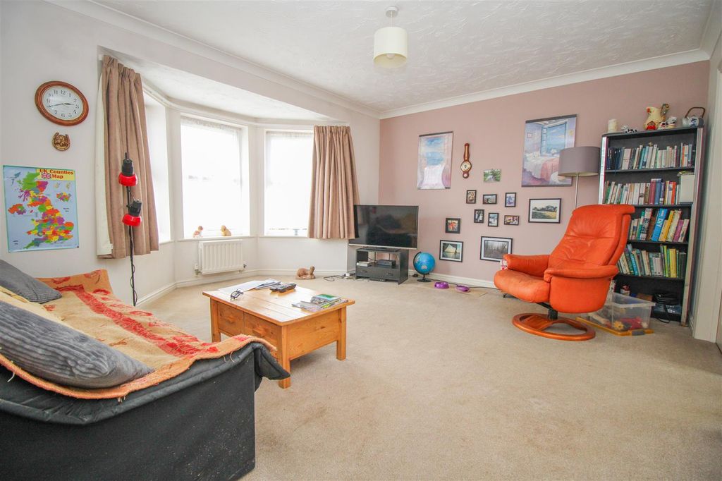 Property photo 2 of 15 Img_2518.Jpg