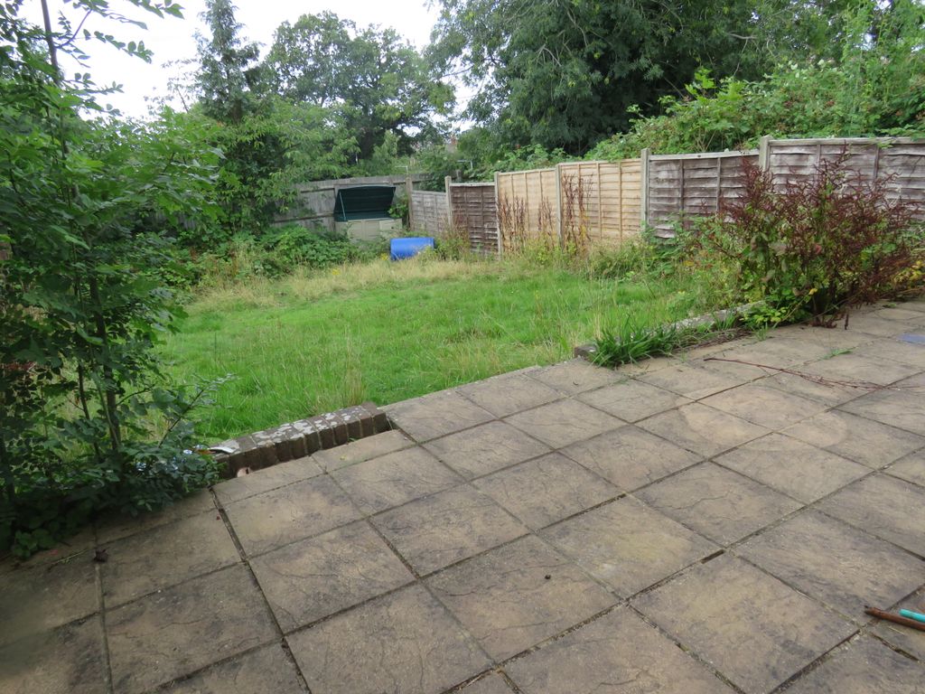 Property photo 3 of 12 Garden