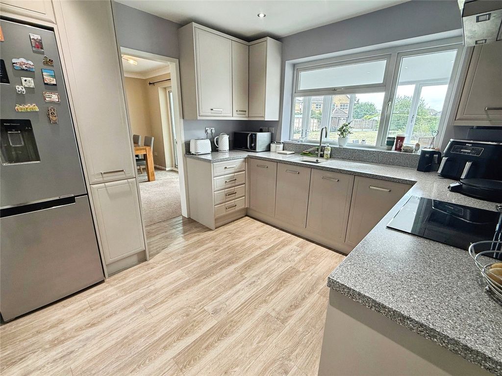 Property photo 2 of 15 Kitchen