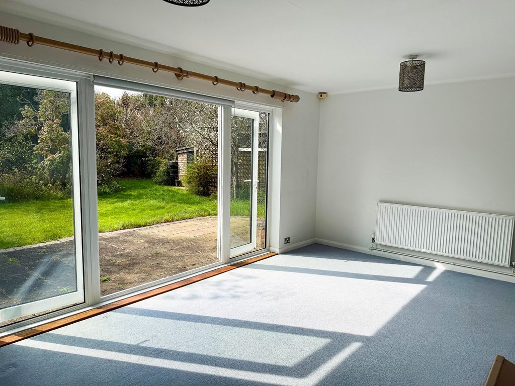 Property photo 2 of 17 Picture No. 24