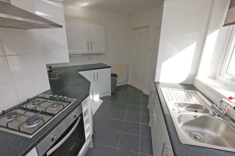 Property photo 3 of 7 Photo 9