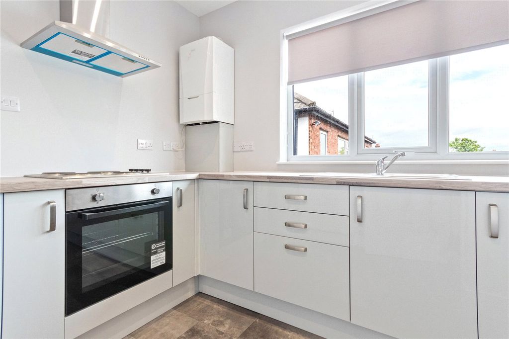 Property photo 3 of 9 Picture No. 01