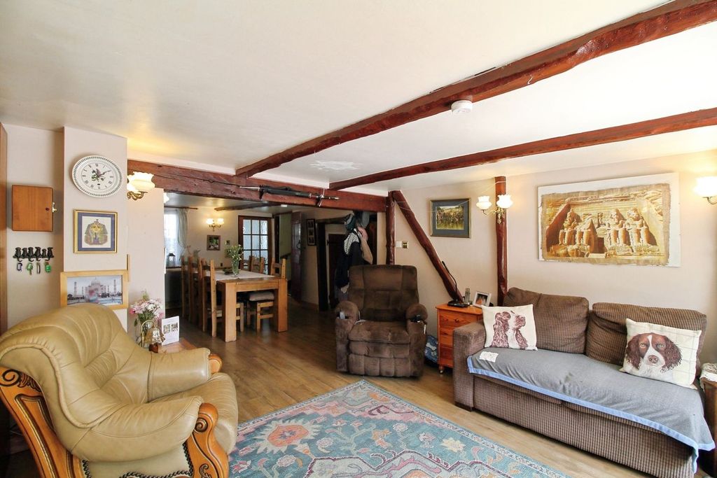 Property photo 3 of 26