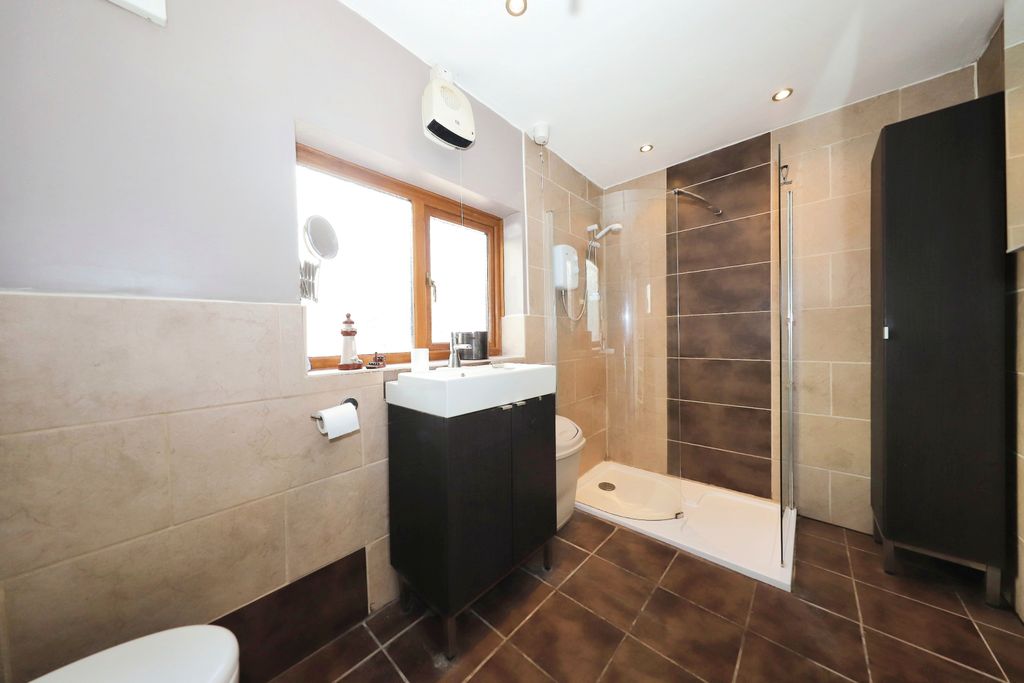 Property photo 3 of 19 Photography