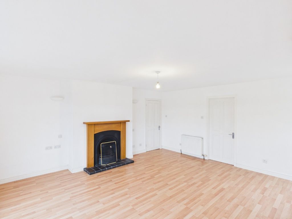 Property photo 3 of 33