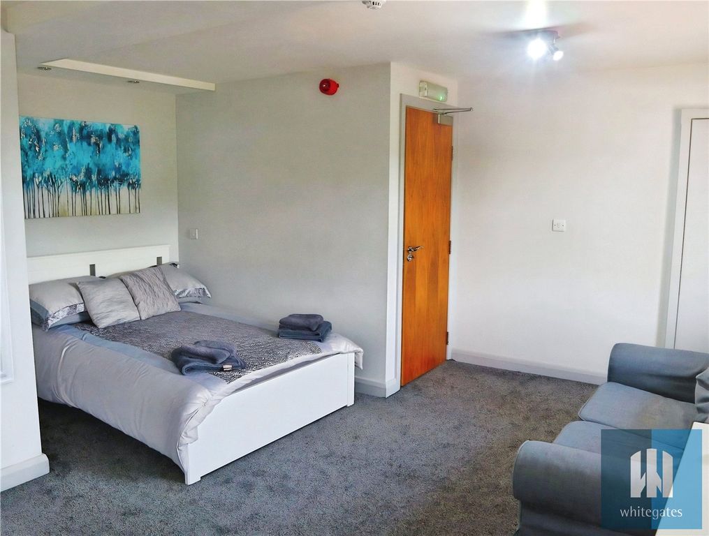 Property photo 3 of 6 Picture No. 08