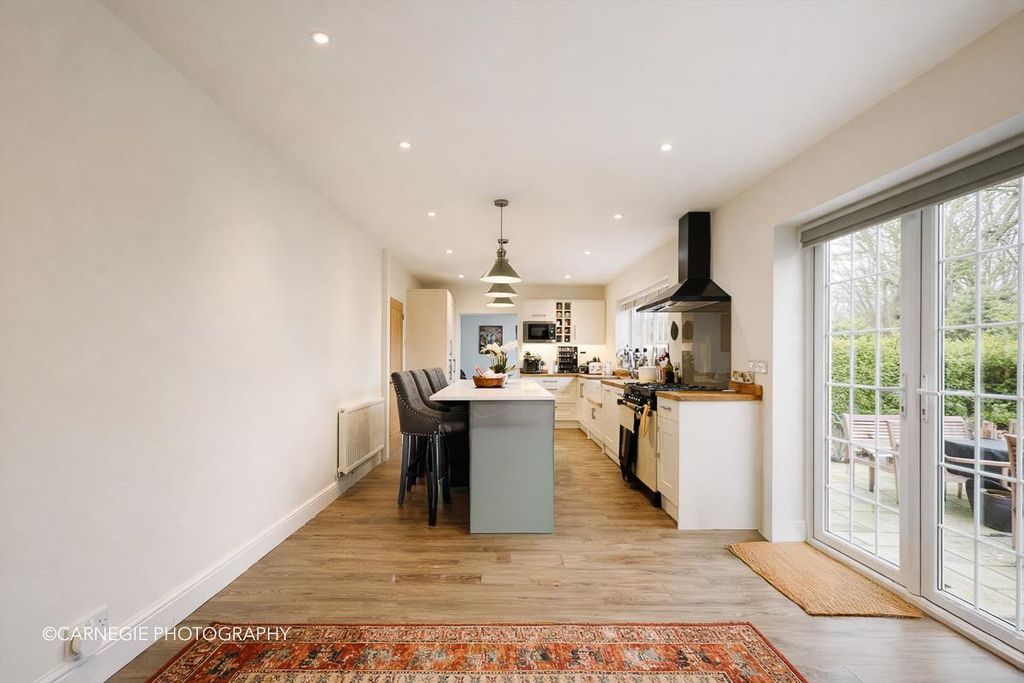 Property photo 3 of 24 Kitchen