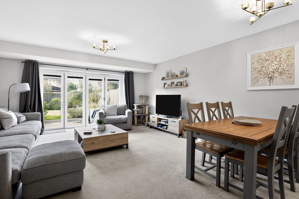 Property photo 3 of 20