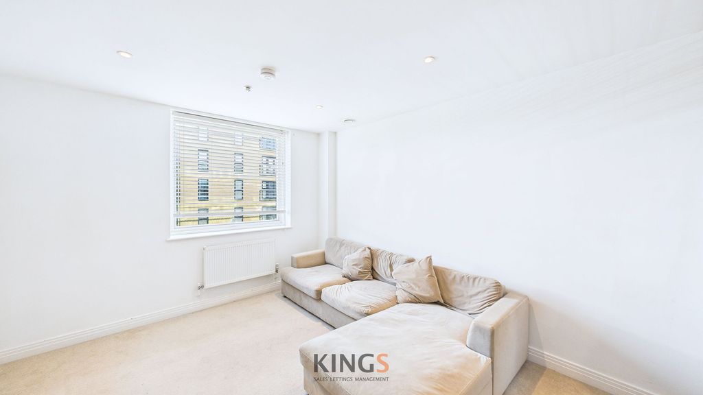 Property photo 3 of 10 Kitchen/Diner