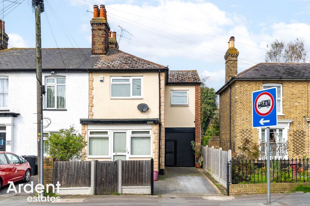 Property photo 1 of 23