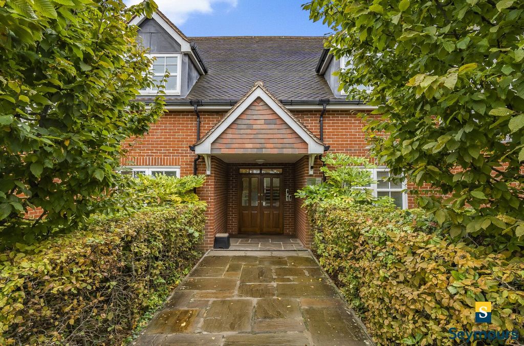 Additional image 23 of 2 bed flat for saleGuildford, Surrey GU1