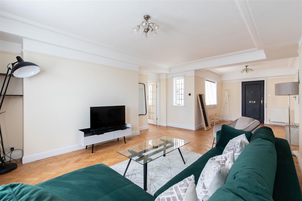 Property photo 3 of 15