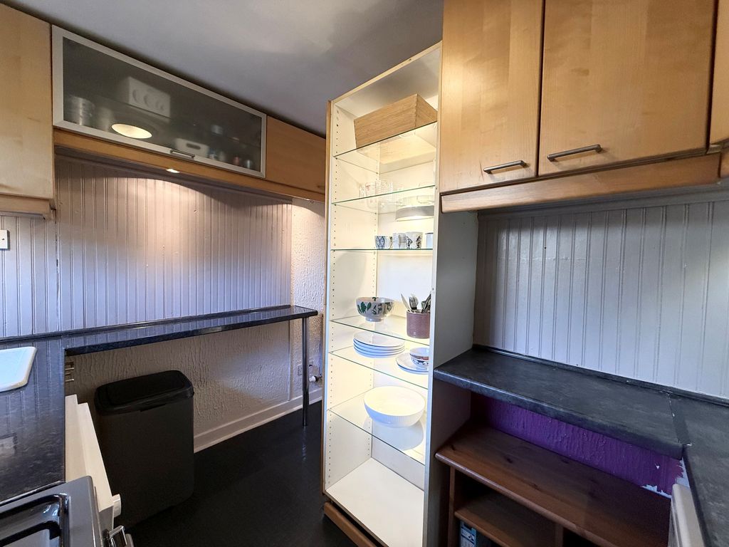 Additional image 7 of 2 bed flat to rentPaisley Road West, Glasgow G51