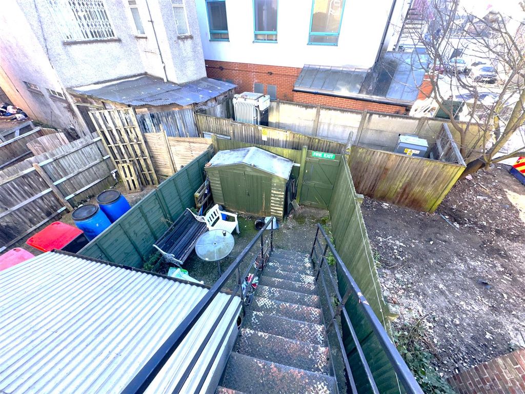 Property photo 2 of 6 Img_0899.Jpg