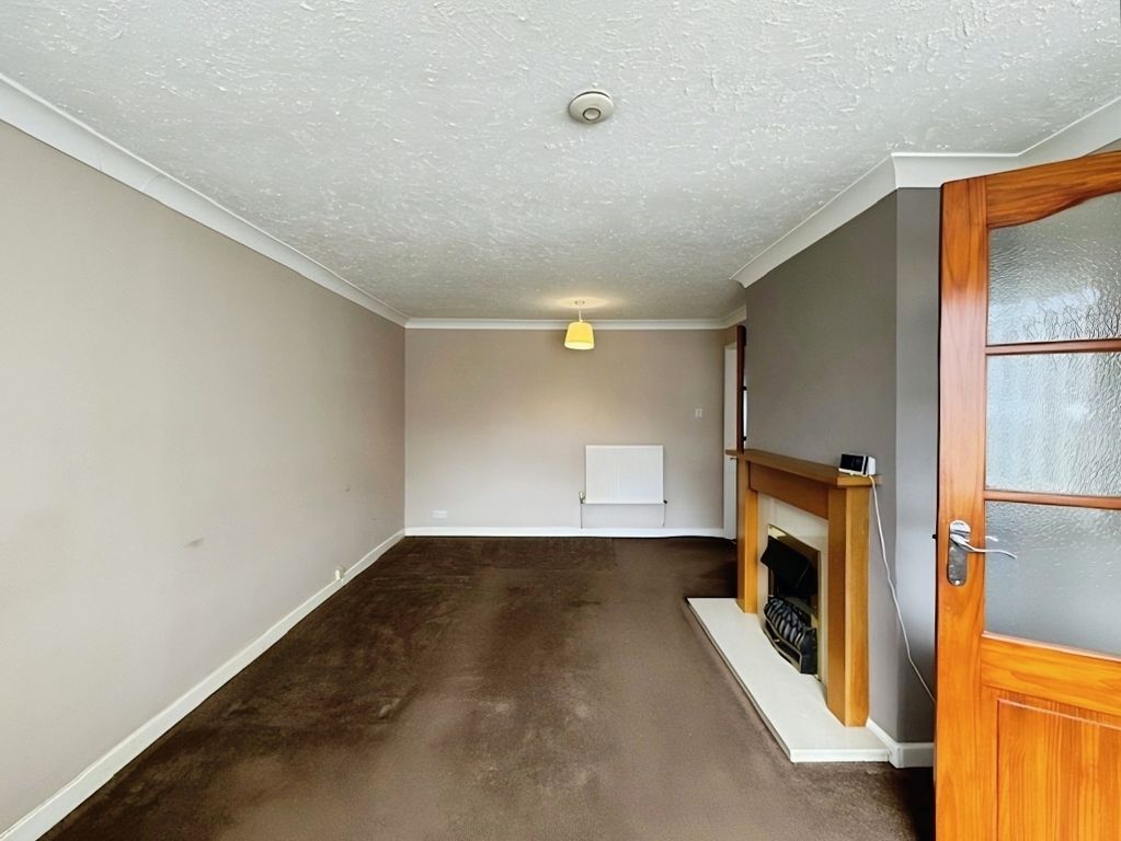 Property photo 3 of 7 c2ee94Ec-Image003