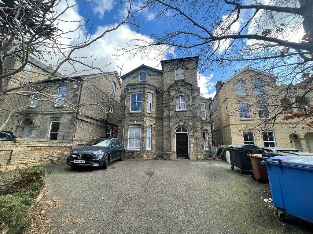 Property photo 1 of 4