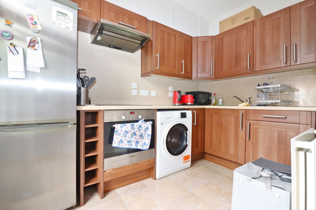 Property photo 2 of 5