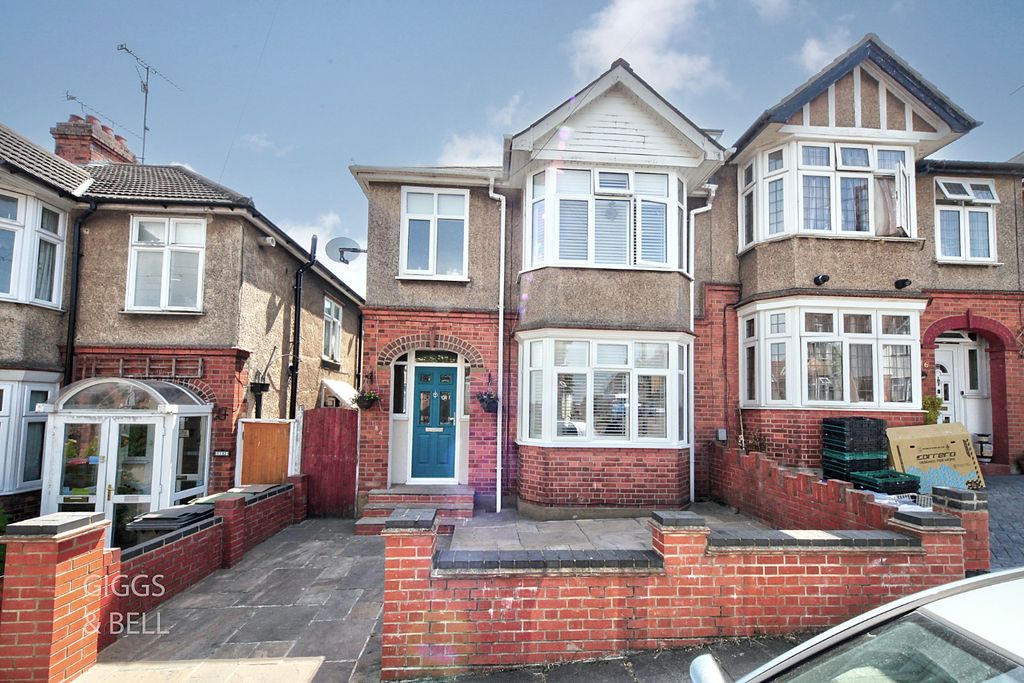 Property photo 1 of 22 5163120