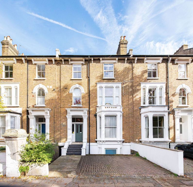 Property photo 2 of 23