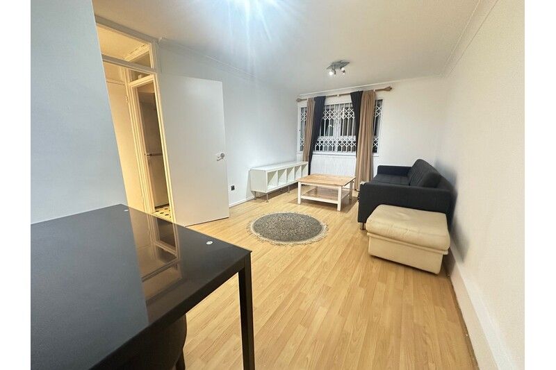 Property photo 1 of 6