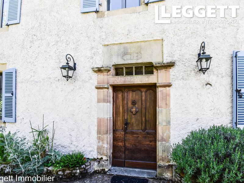 Property photo 3 of 10