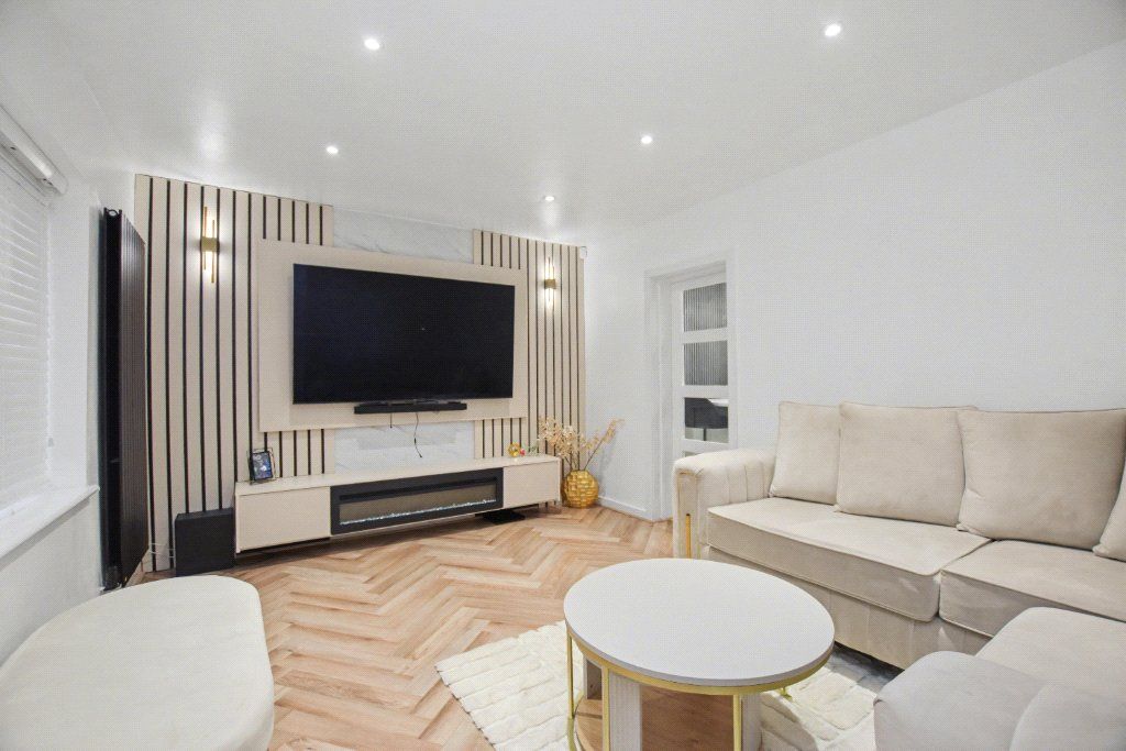 Property photo 2 of 13 Picture No. 14