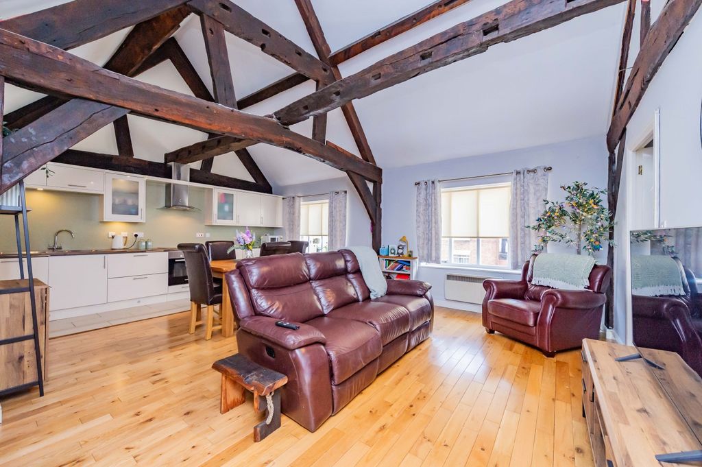 Property photo 2 of 26 2