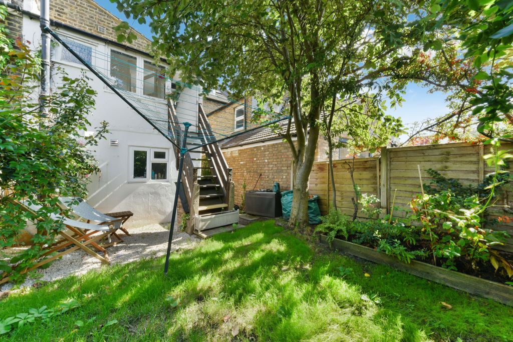 Property photo 2 of 11 Picture No. 03